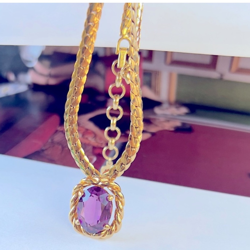 Christian Dior vintage necklace in heartbeat purple snake chain EUC no flaws